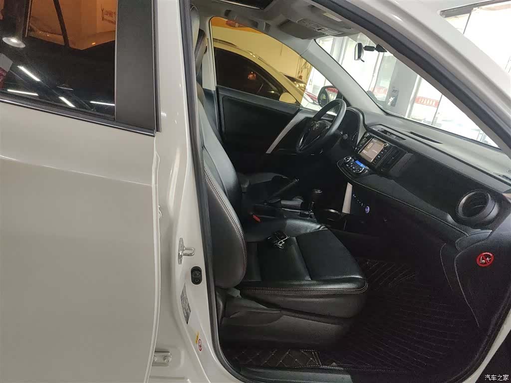 Toyota RAV4, 2018 25