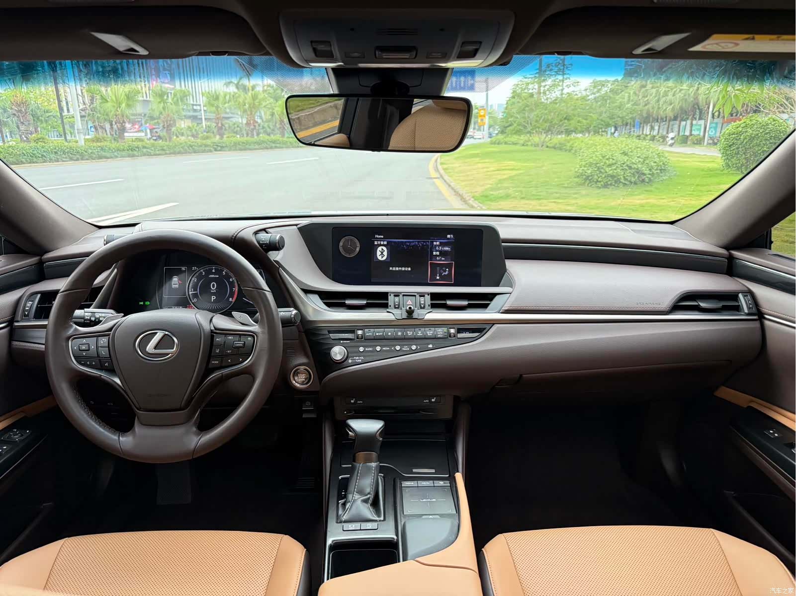 Lexus ES, 2021 11