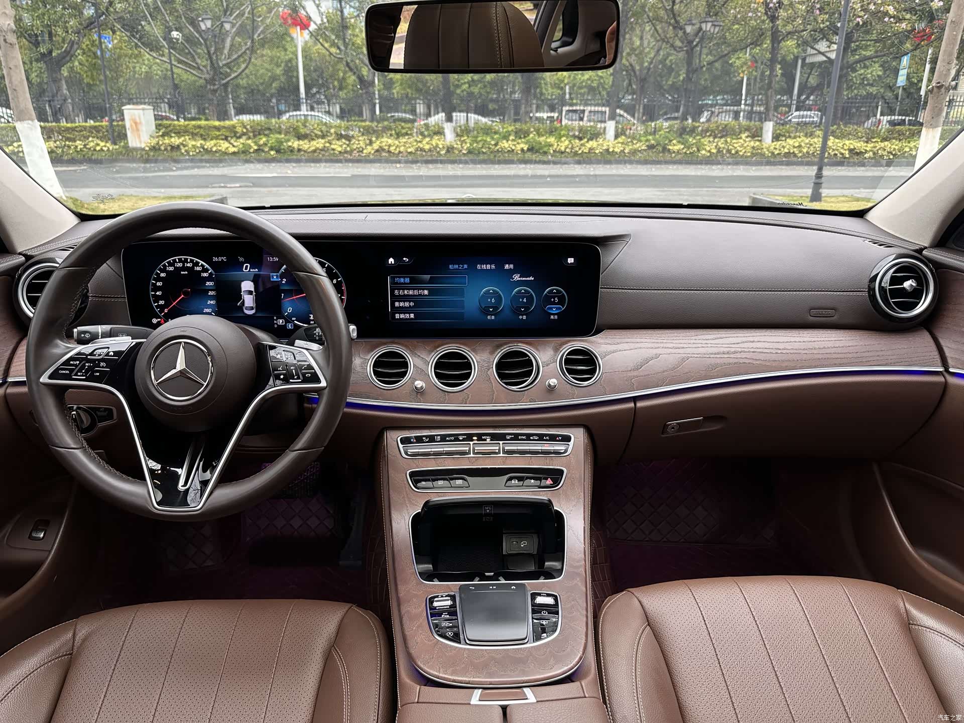 Mercedes-Benz E-Class, 2022 8