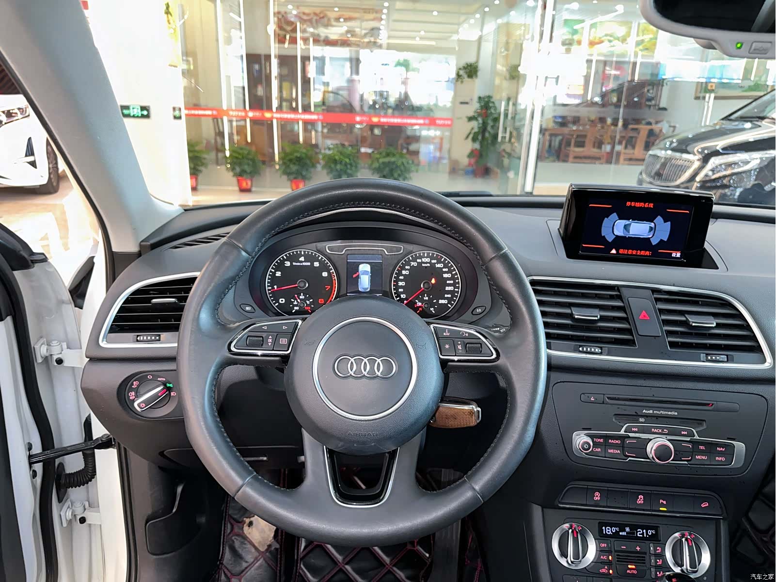 Audi Q3, 2015 8