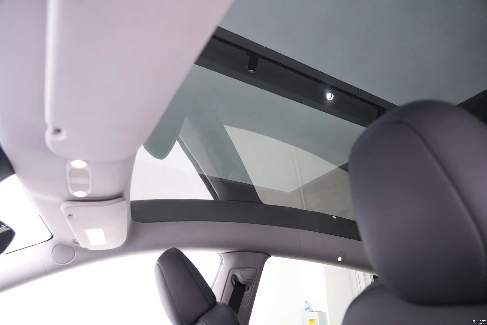 Tesla Model Y, 2023 24
