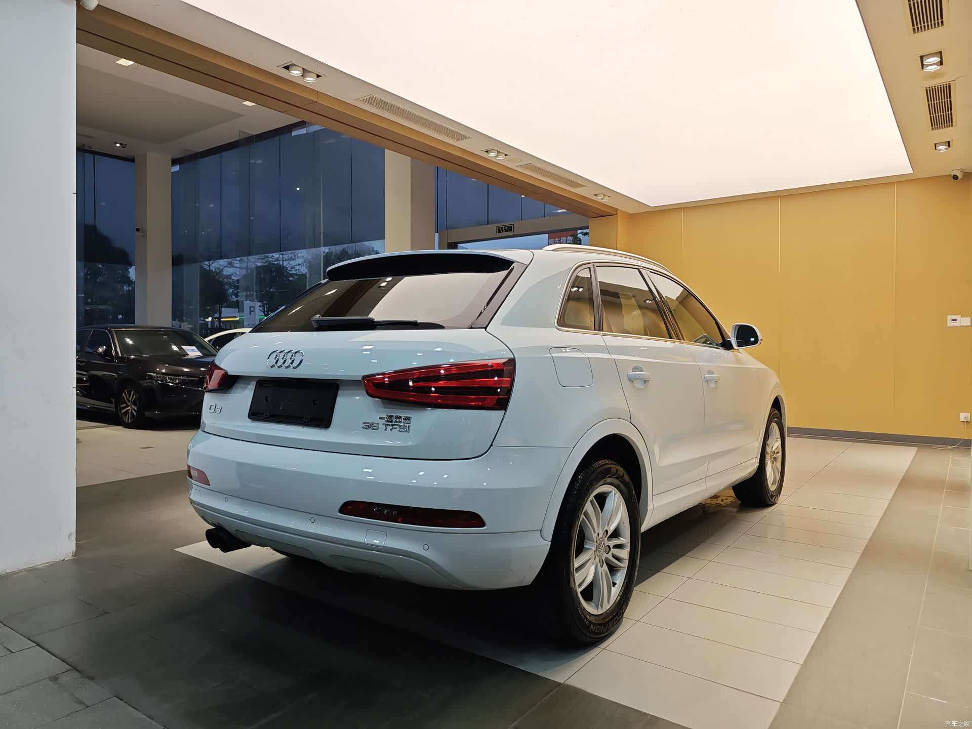 Audi Q3, 2016 29