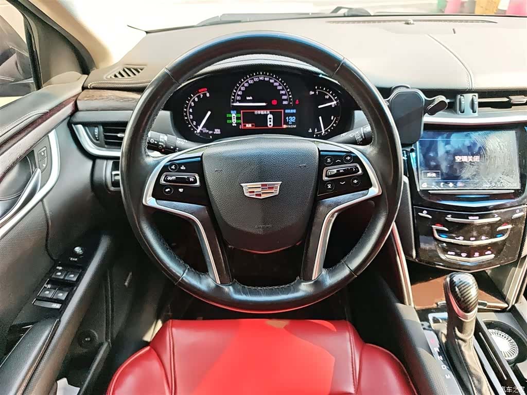 Cadillac XTS, 2019 3