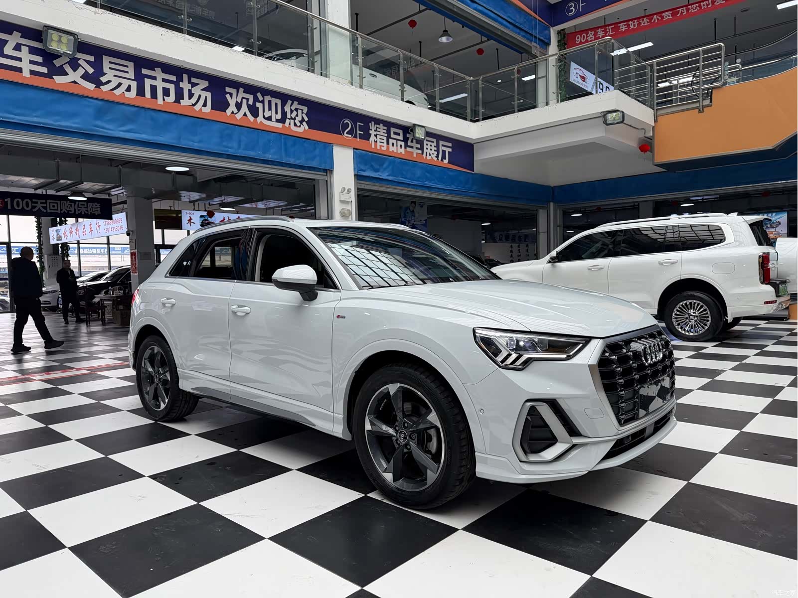 Audi Q3, 2023 3