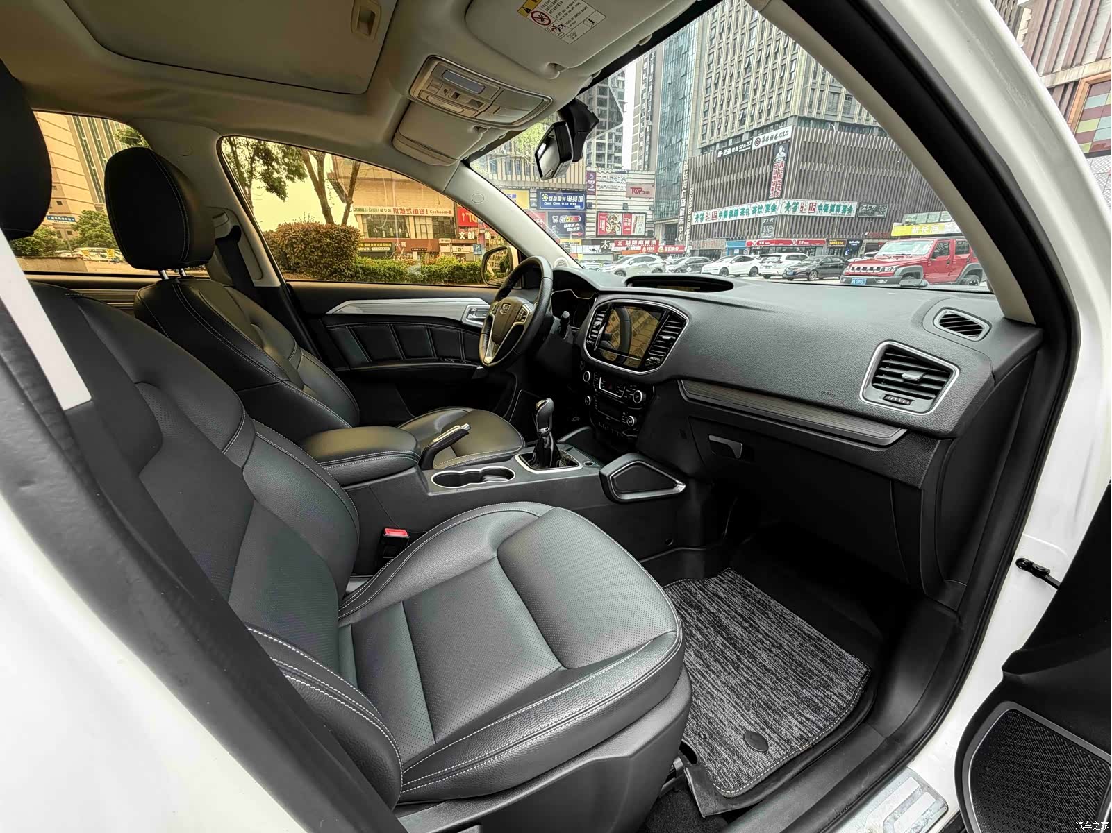 Geely X6, 2017 10
