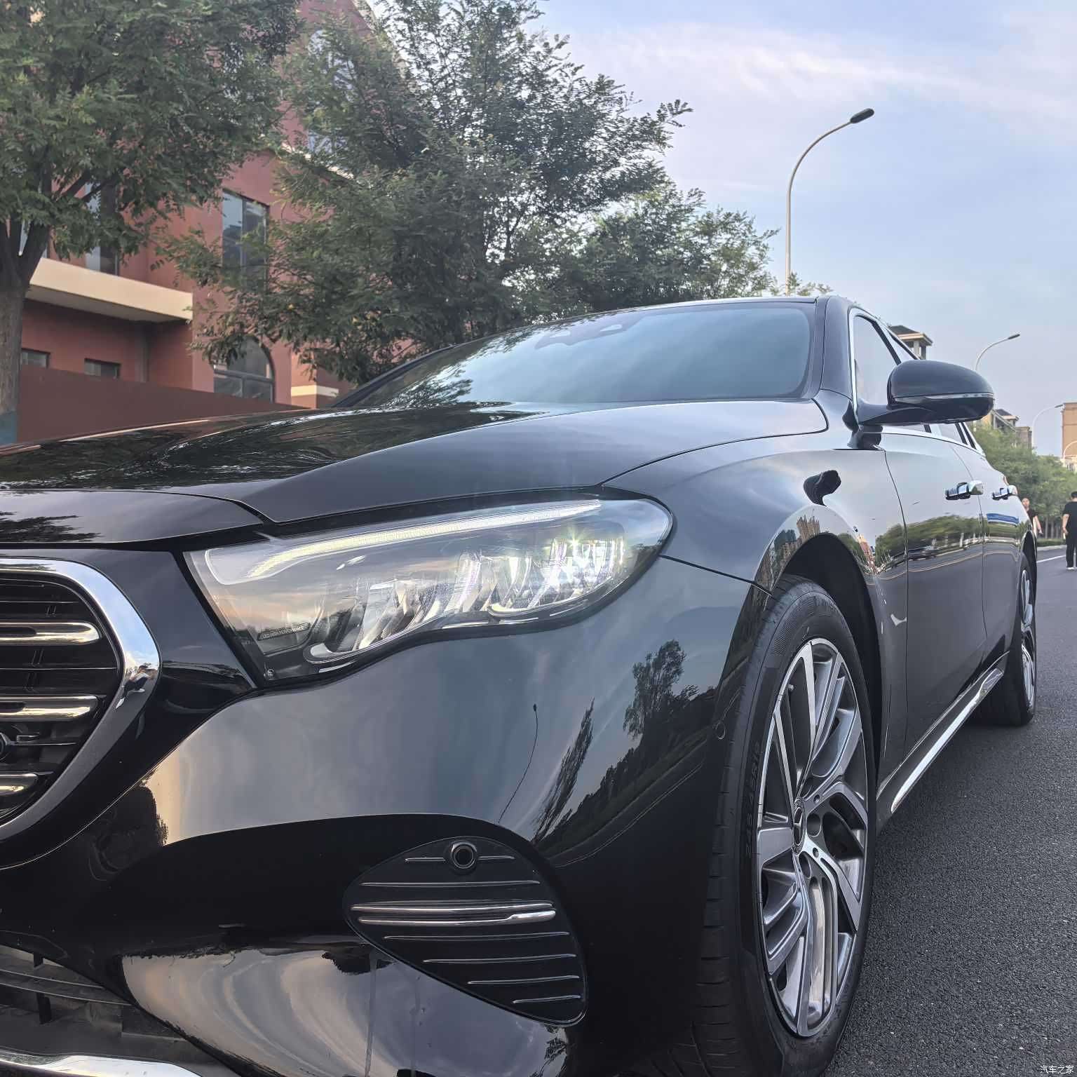 Mercedes-Benz E-Class, 2025 2