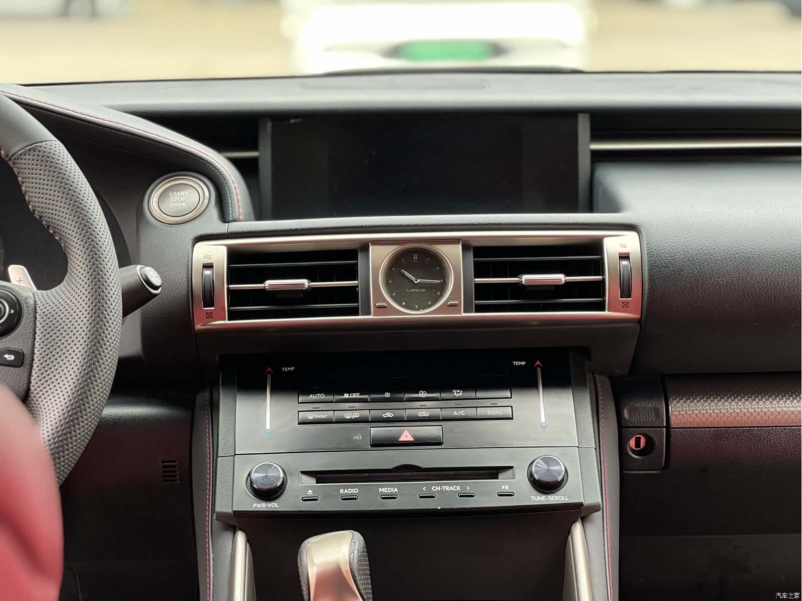 Lexus IS, 2013 15