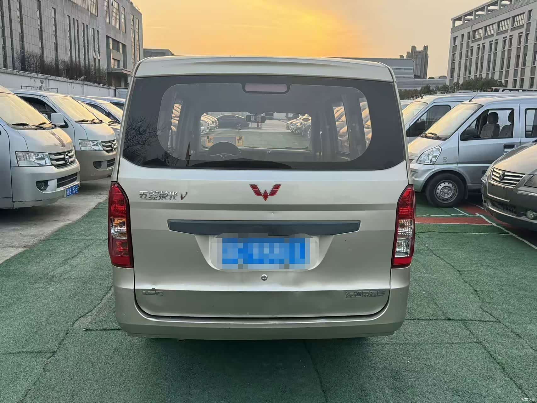Wuling V, 2017 6