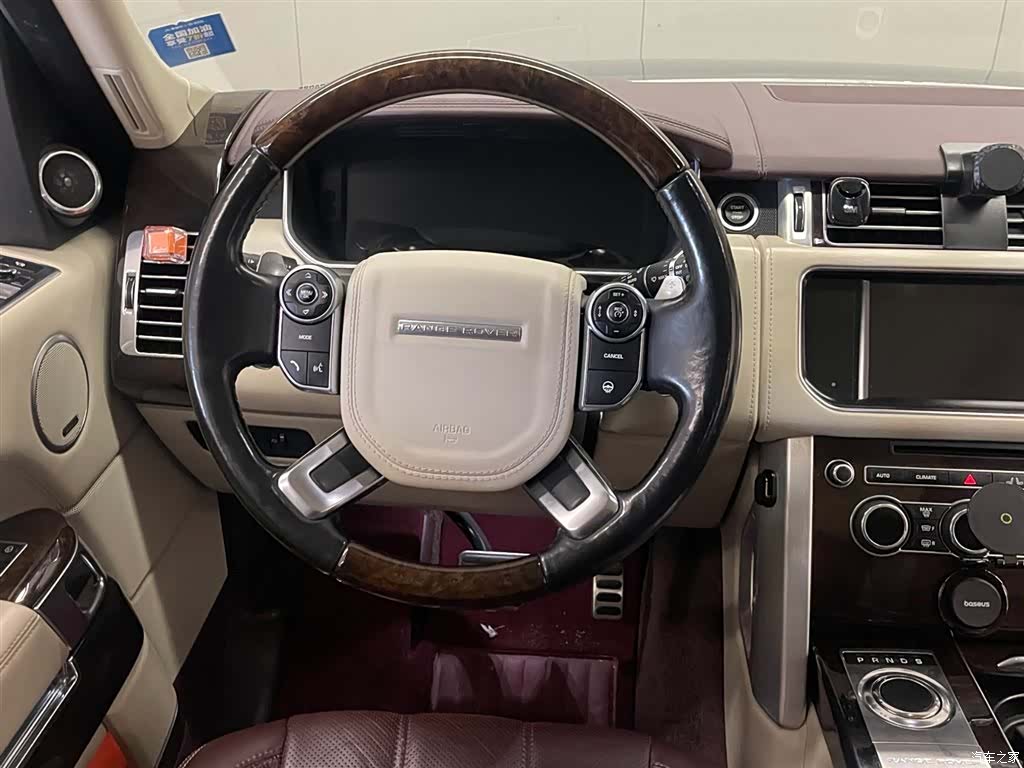 Land Rover Range Rover, 2015 11