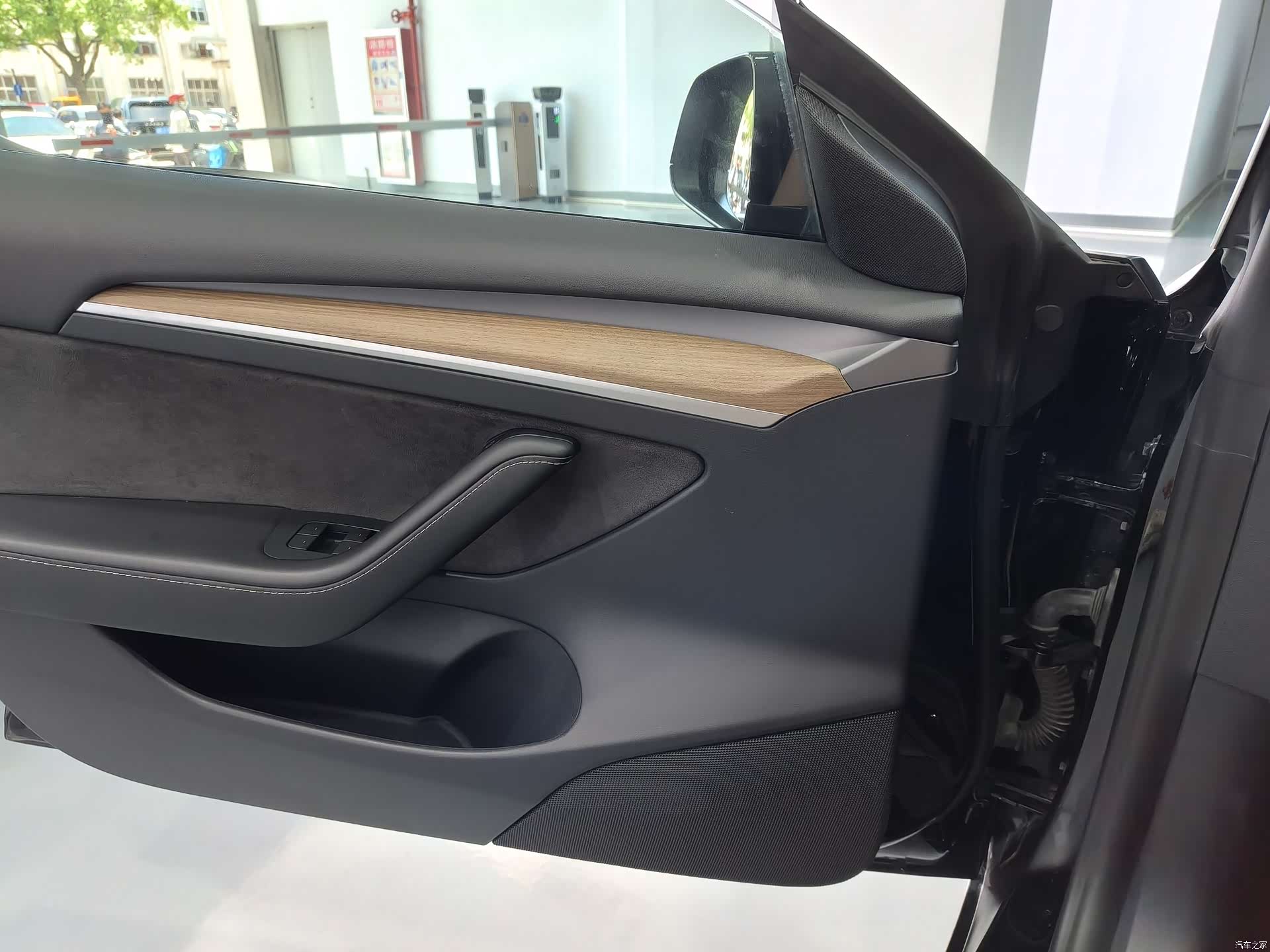 Tesla Model 3, 2023 8