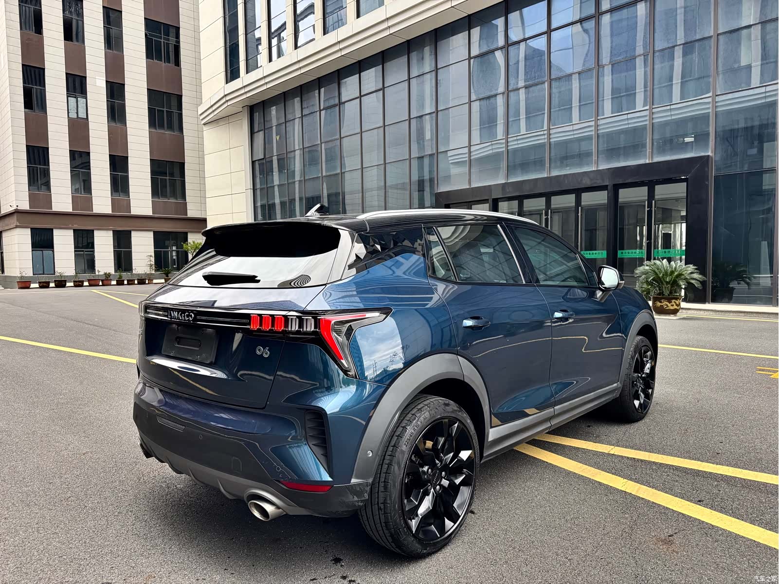 Lynk & Co 02, 2021 6
