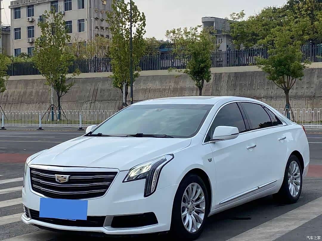 Cadillac XTS, 2017 1