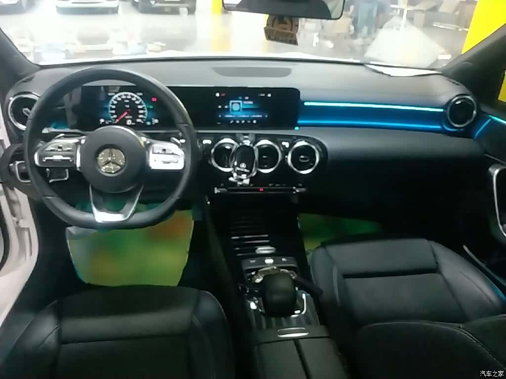 Mercedes-Benz A-Class, 2019 10