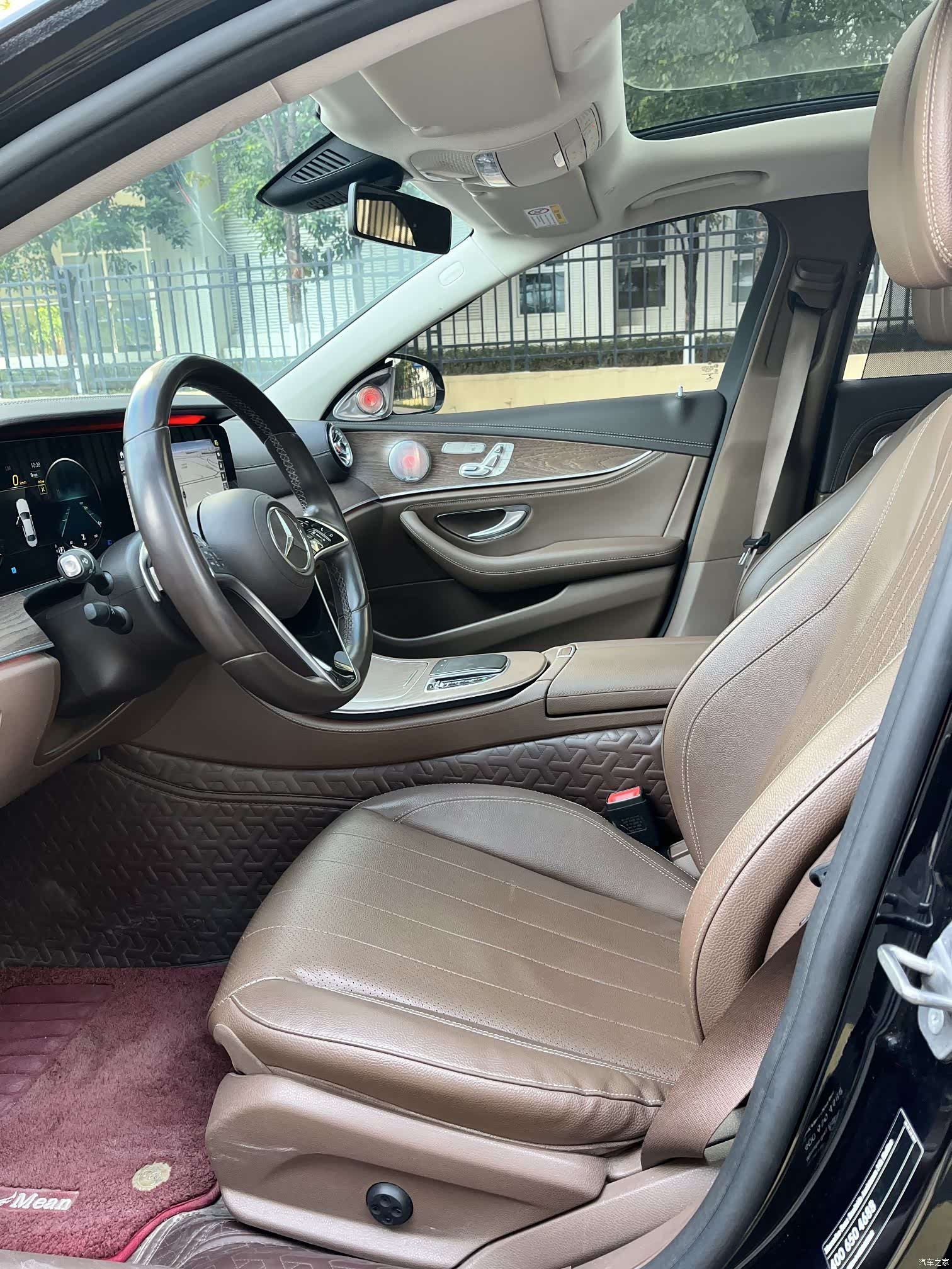 Mercedes-Benz E-Class, 2022 14