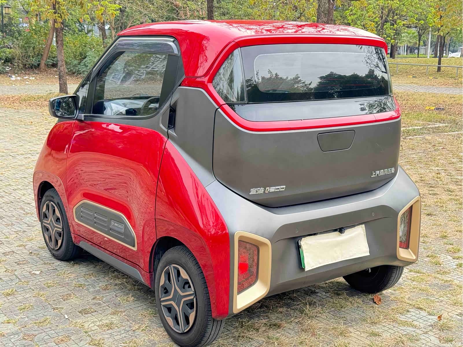 Wuling E200, 2019 4