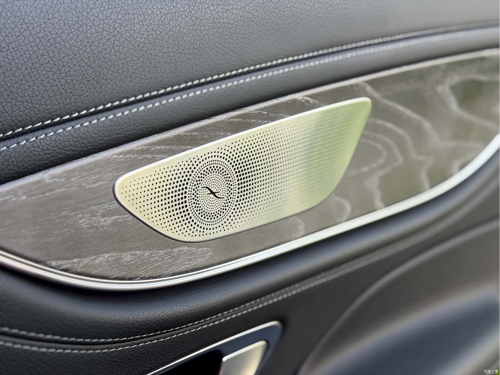 Mercedes-Benz CLS, 2019 18