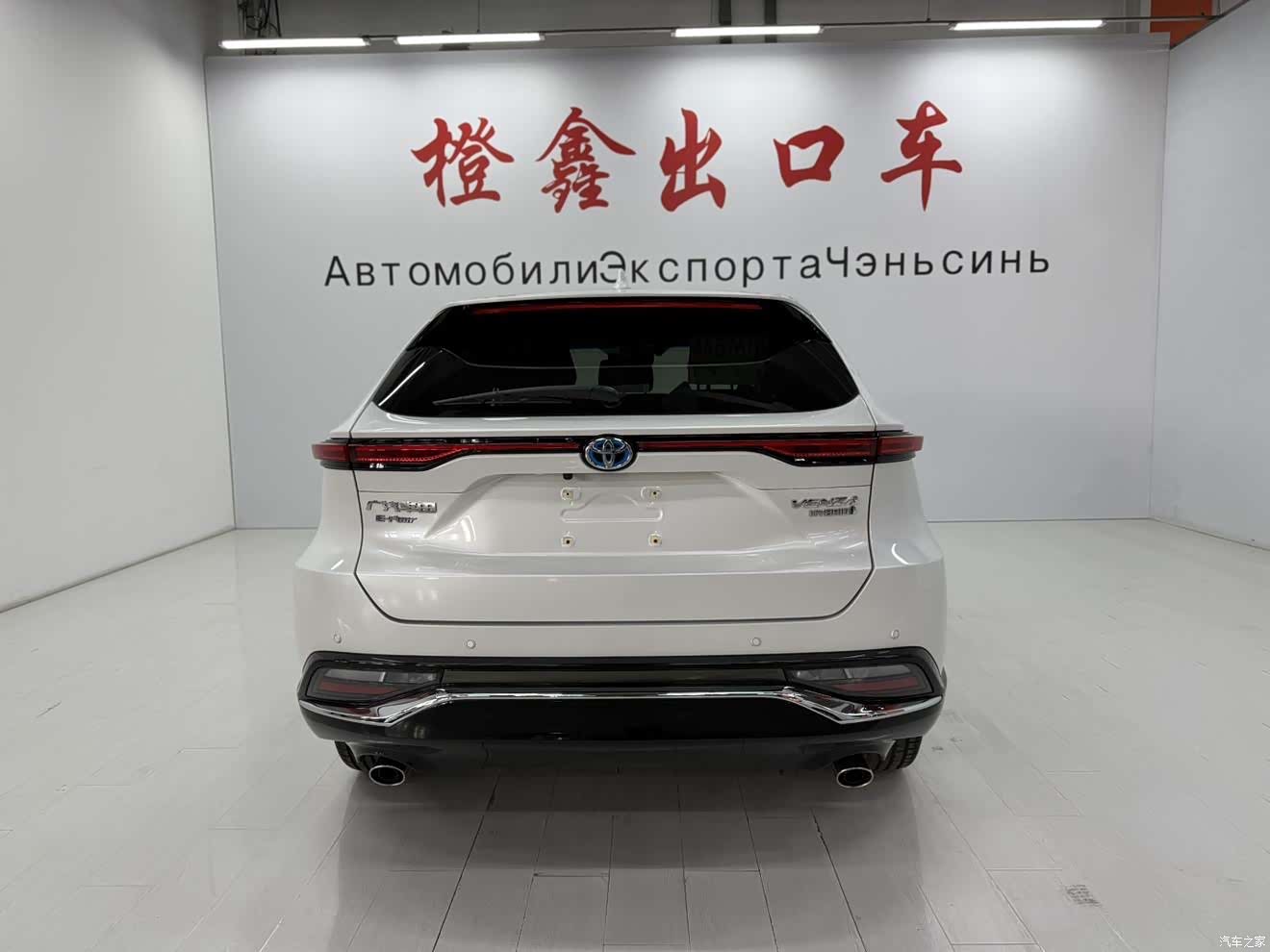 Toyota Venza, 2022 все фото