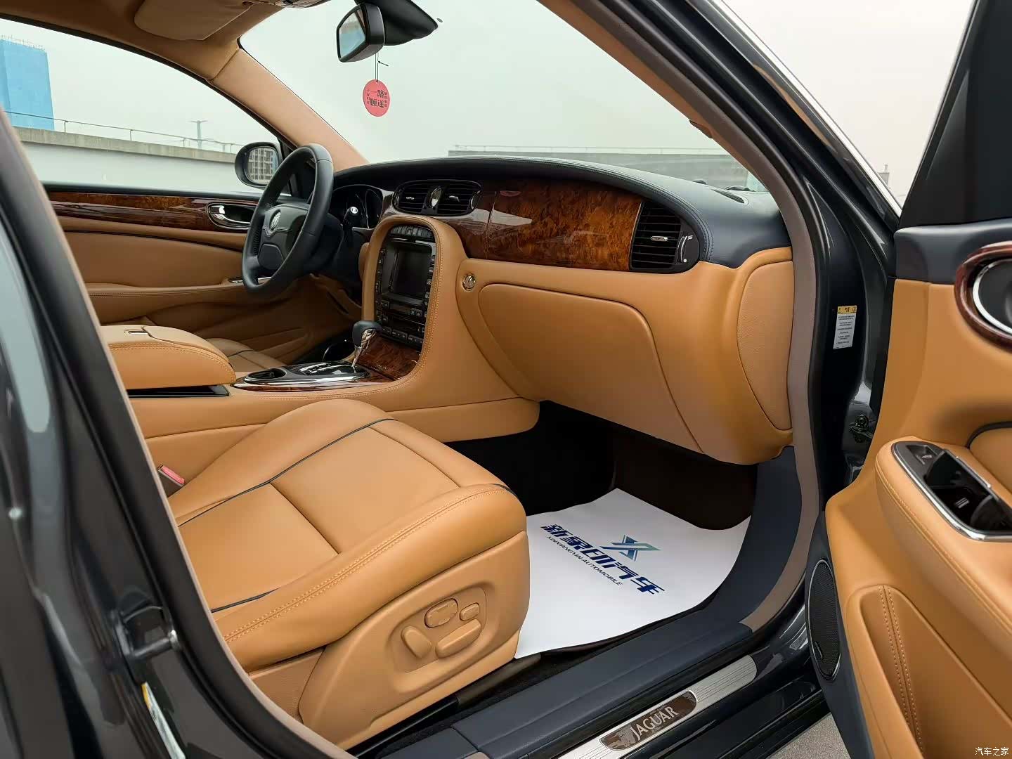 Jaguar XJ, 2007 6