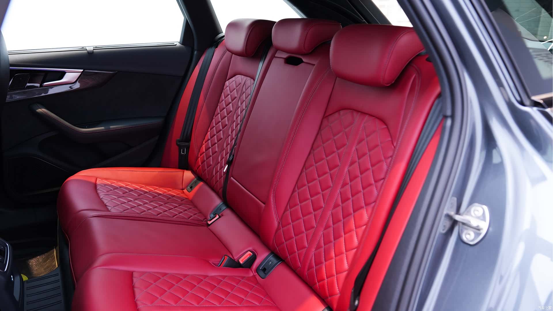 Audi S4, 2025 13