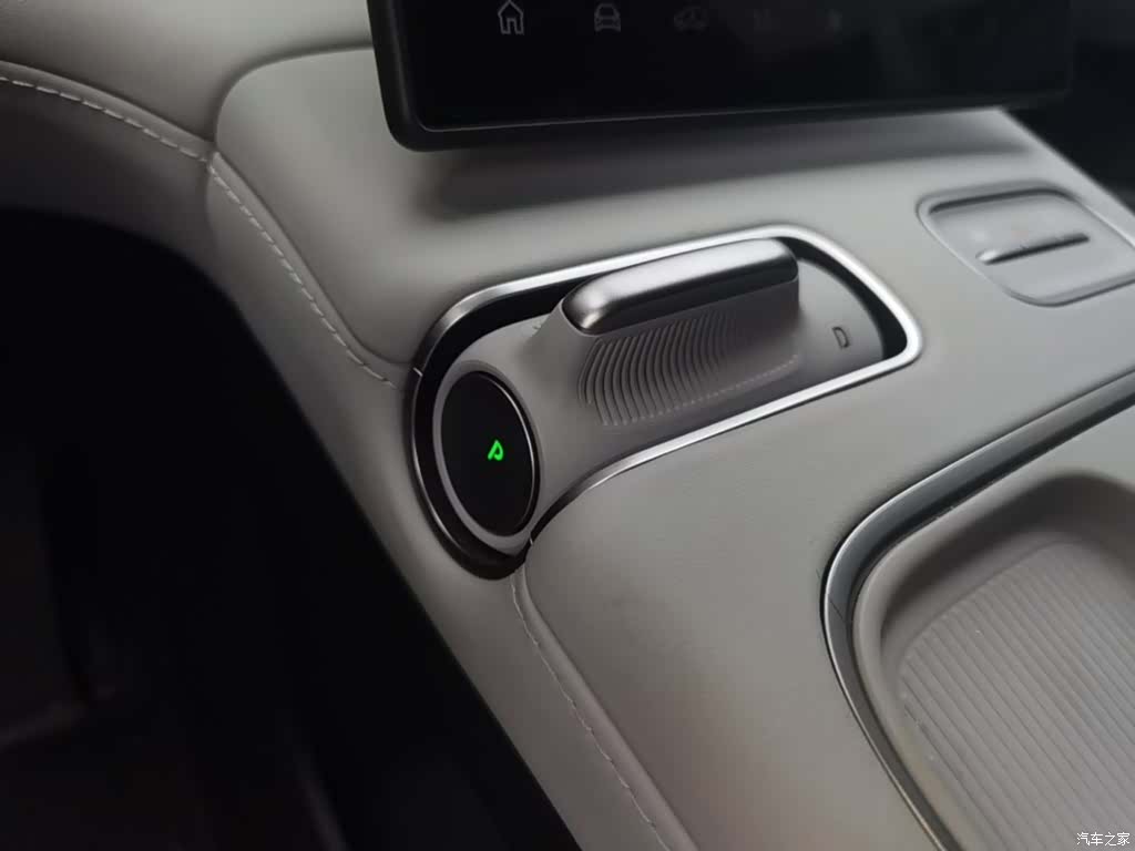 NIO ES6, 2024 14