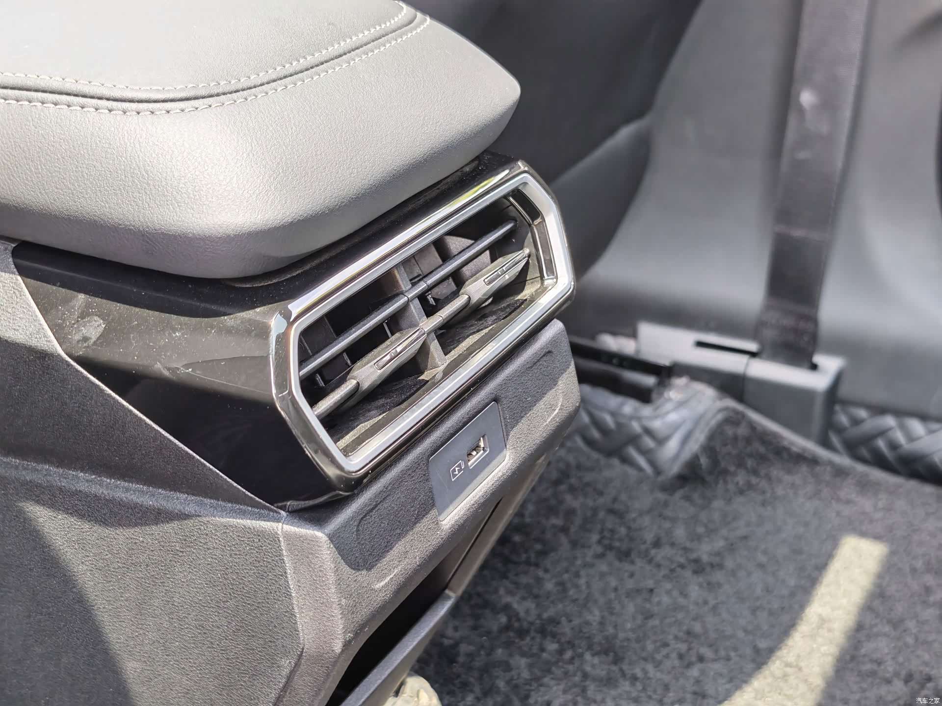 Geely Boyue, 2024 10