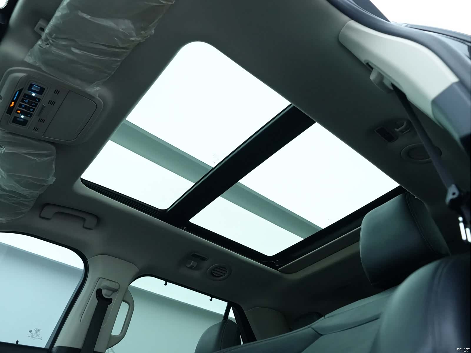 Ford Explorer, 2021 15