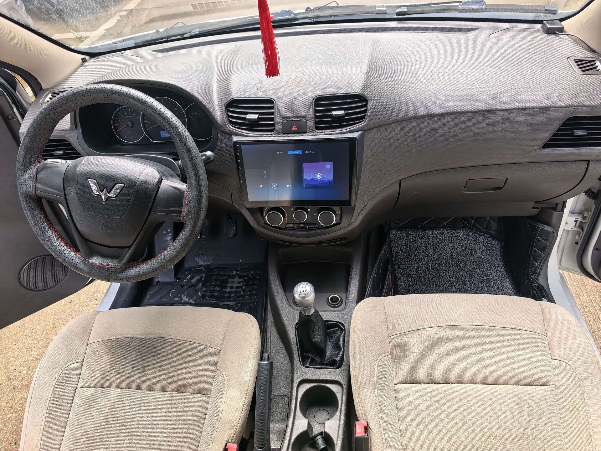 Wuling Hongguang, 2016 9