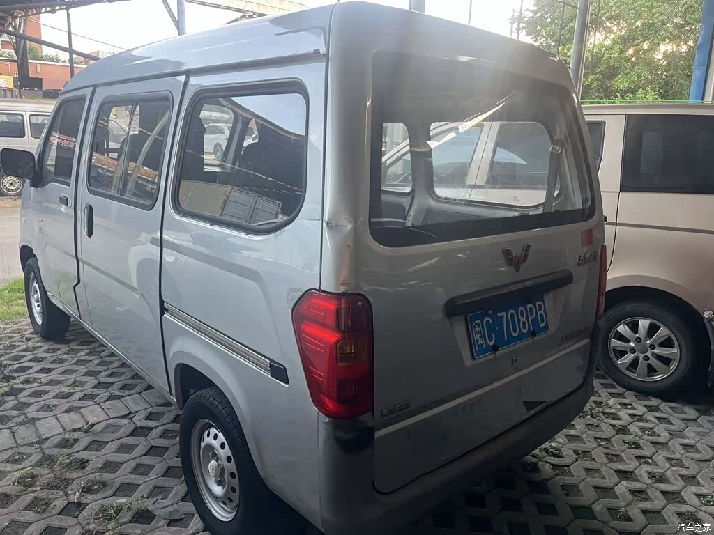 Wuling LSI, 2019 4