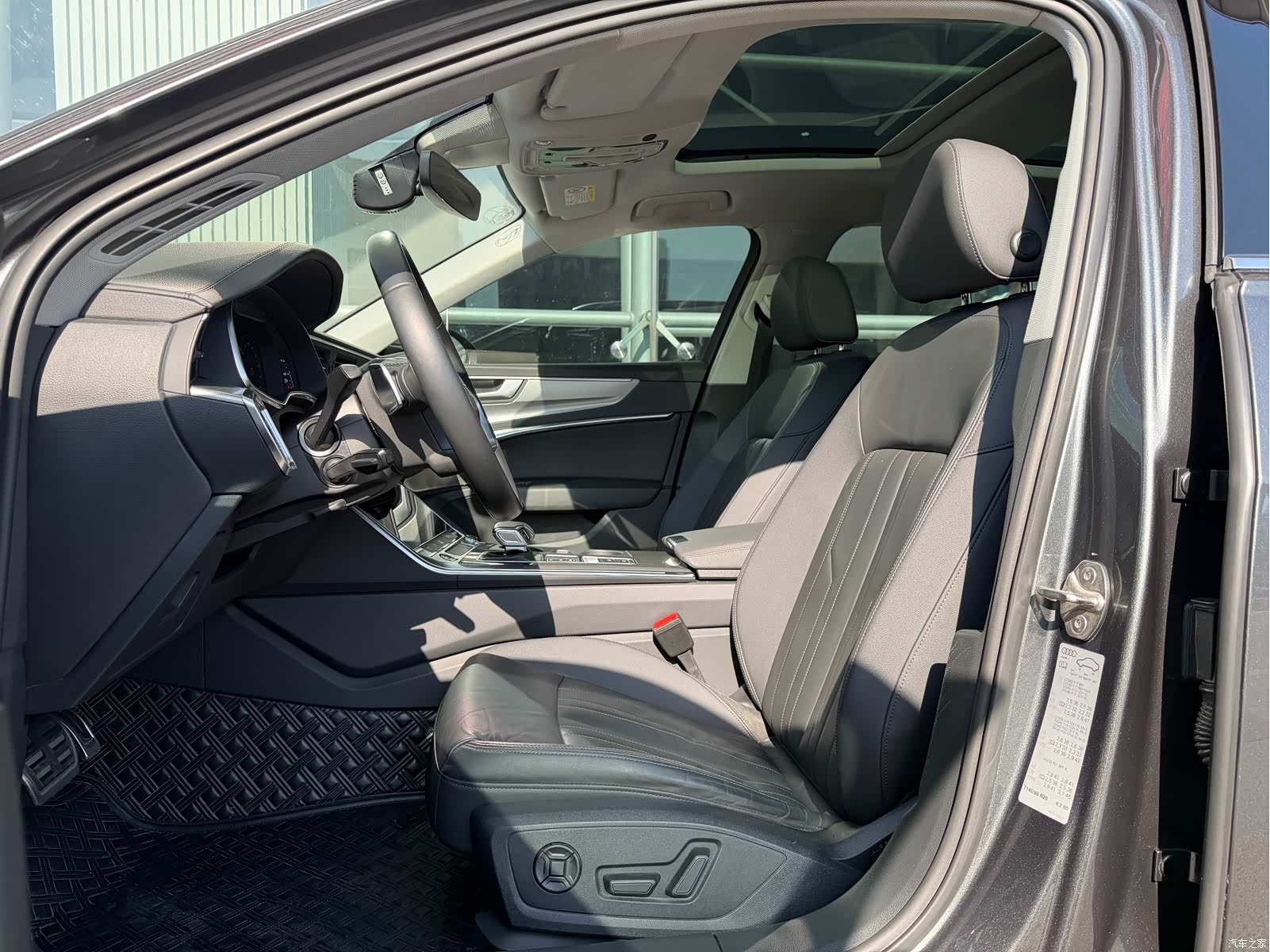 Audi A6, 2022 11
