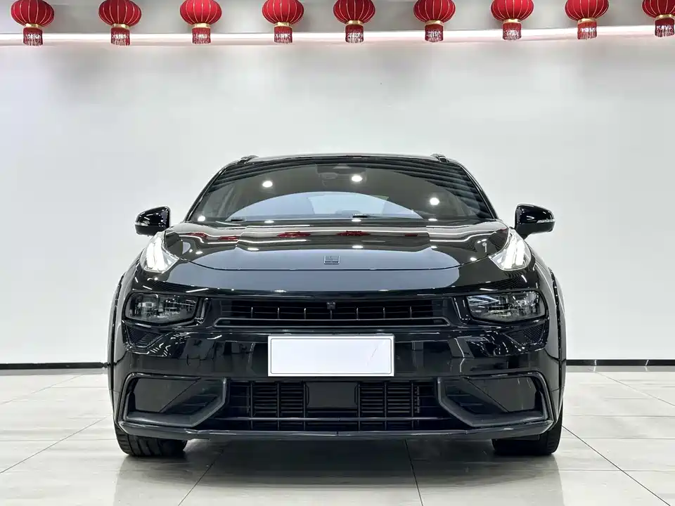 Lynk & Co 02 Hatchback