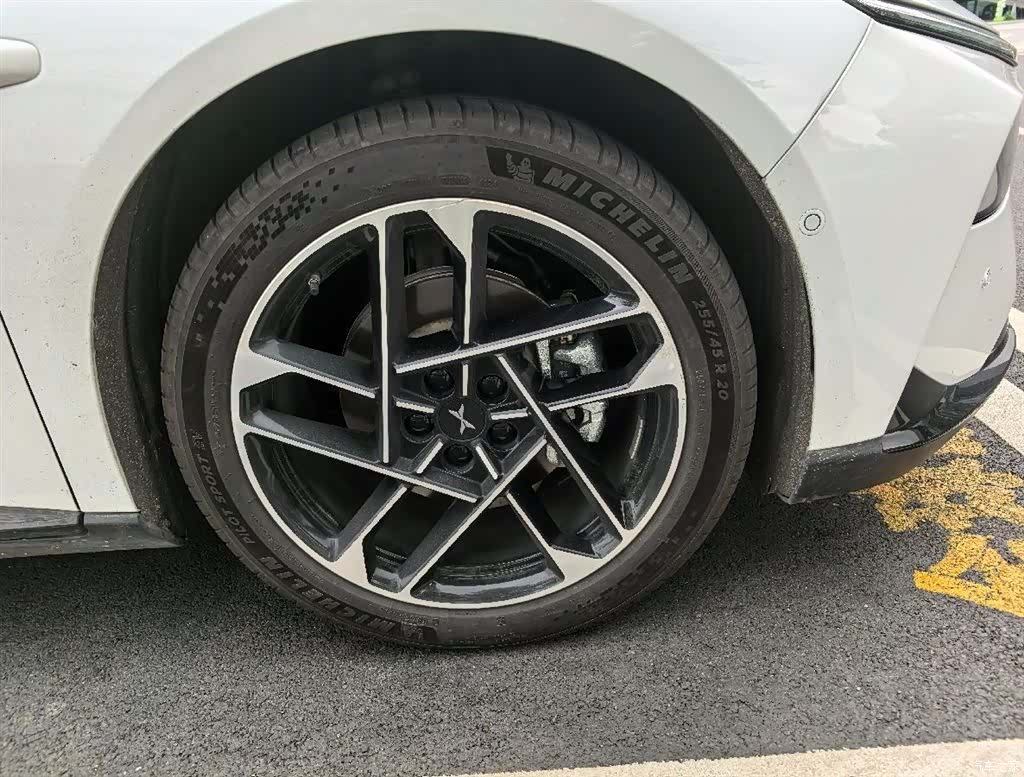 Xpeng P7, 2025 9