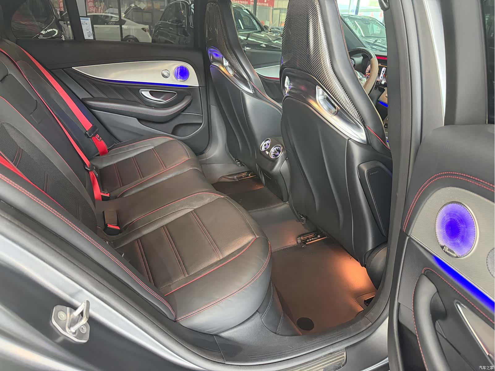 Mercedes-Benz E-Class, 2019 7