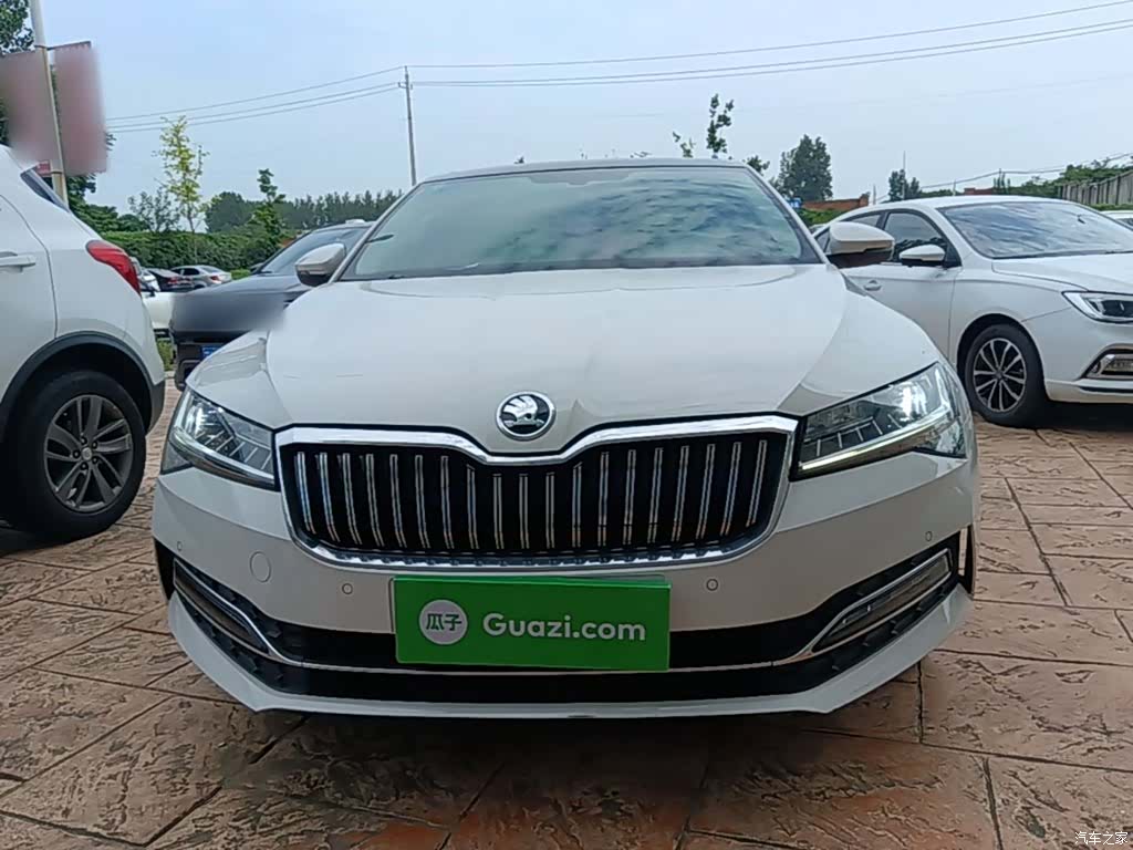 Skoda Superb, 2020 3