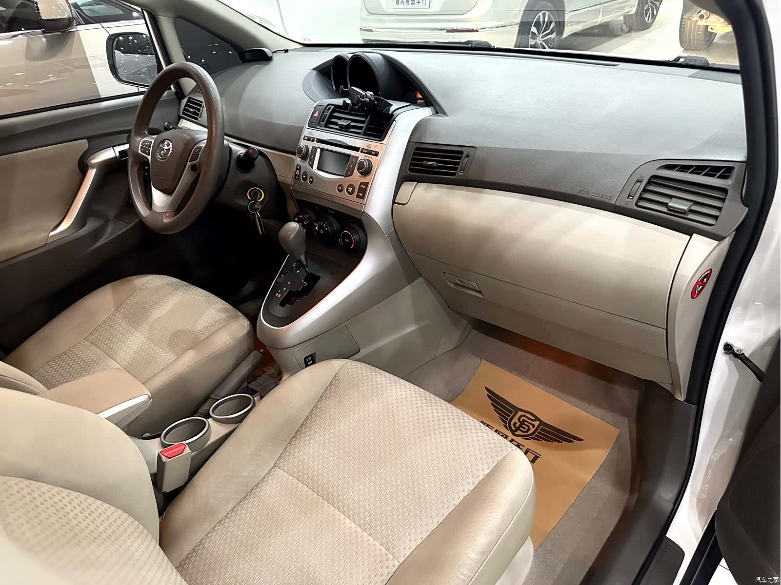 Toyota 180E, 2016 27