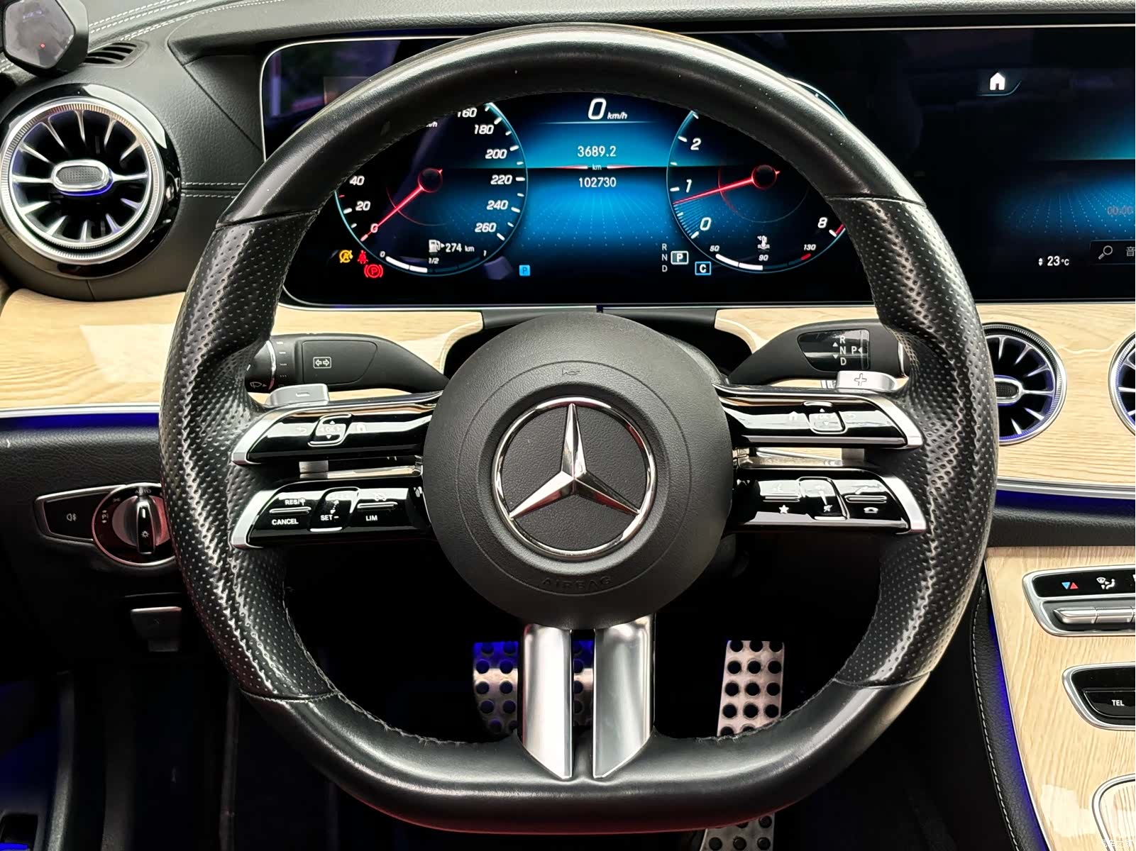 Mercedes-Benz E-Class, 2022 16
