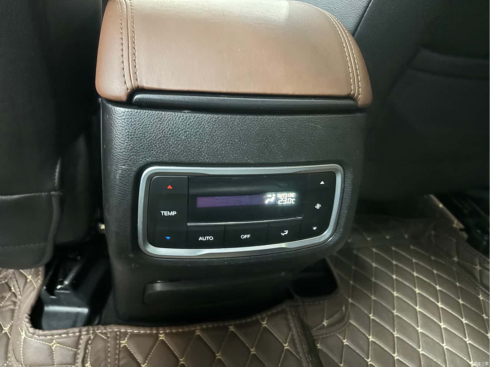 Trumpchi GS8, 2017 11