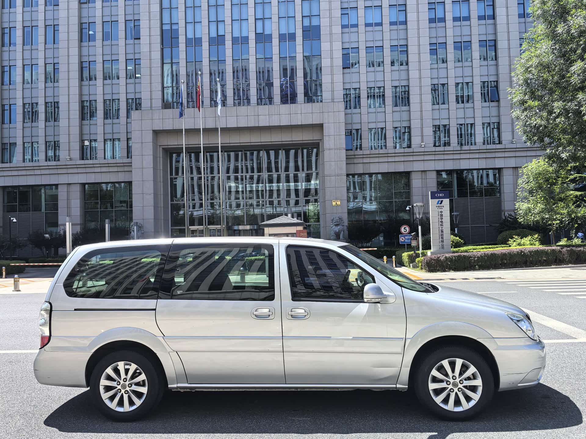 Buick GL8, 2014 6