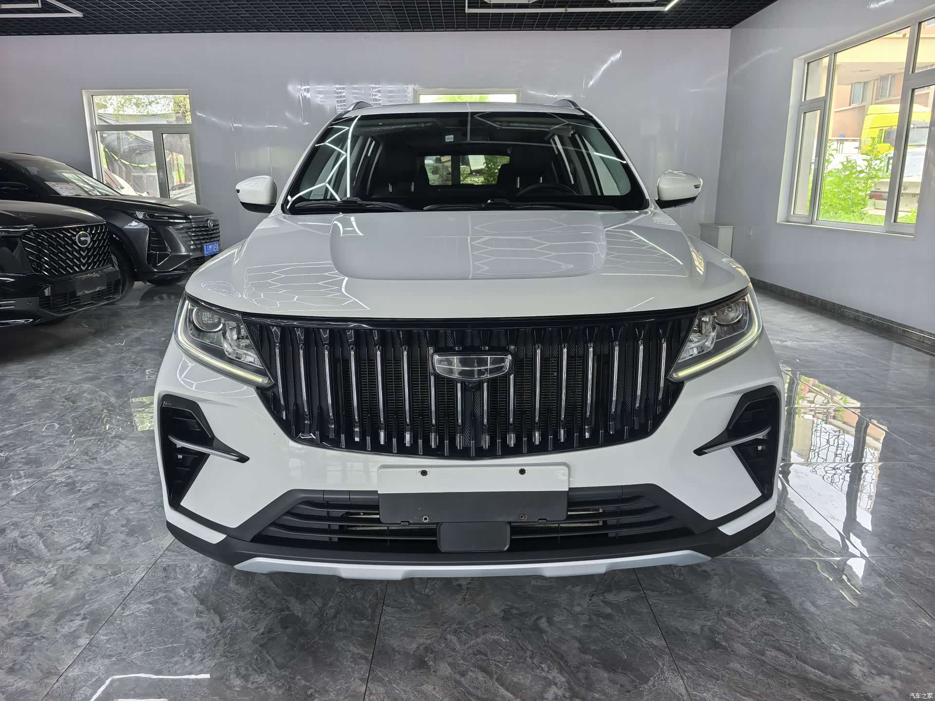 Geely X6, 2022 1