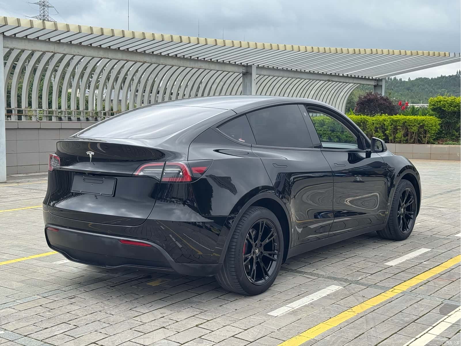 Tesla Model Y, 2022 6