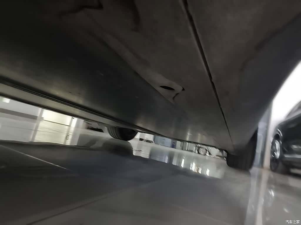 Tesla Model Y, 2023 21