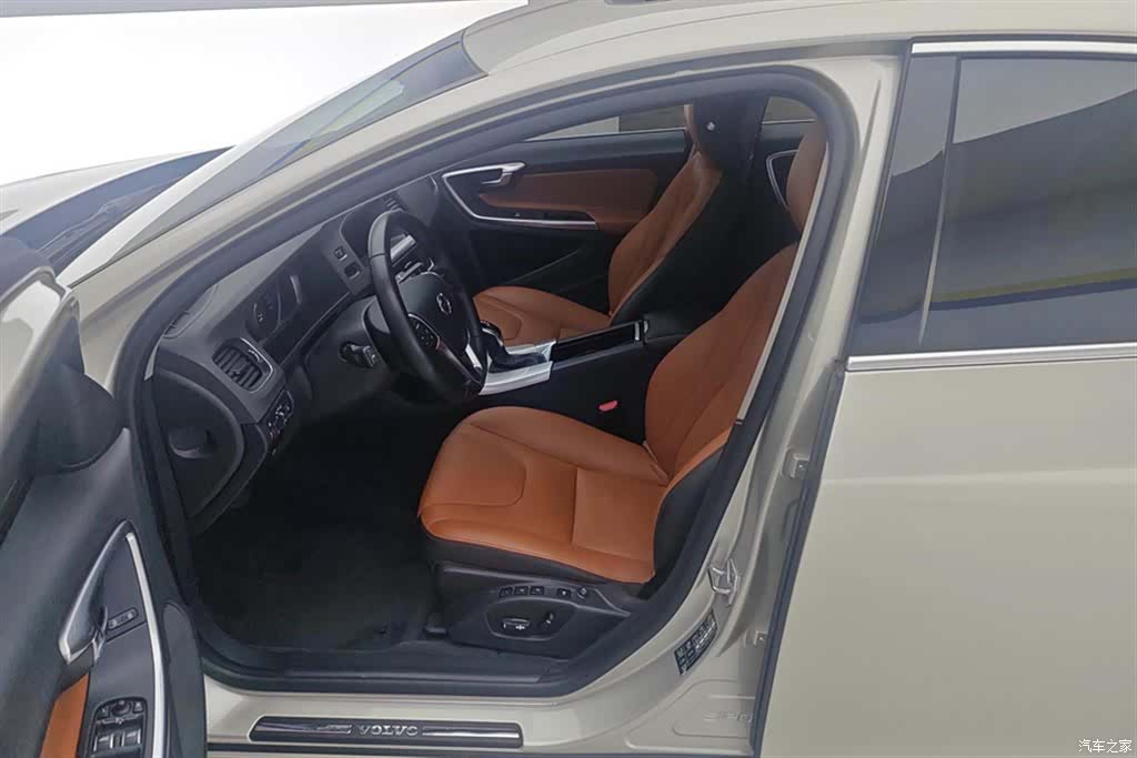 Volvo S60, 2019 9