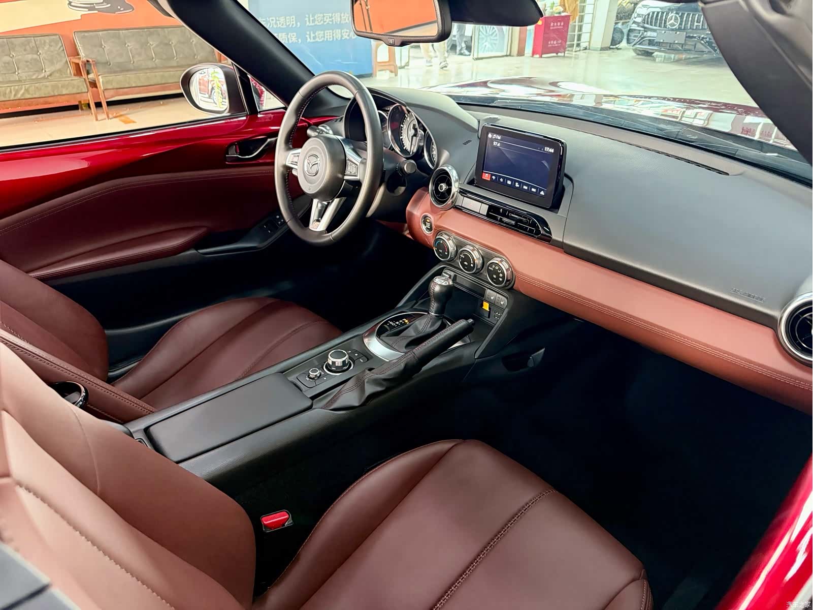 Mazda MX-5, 2018 23