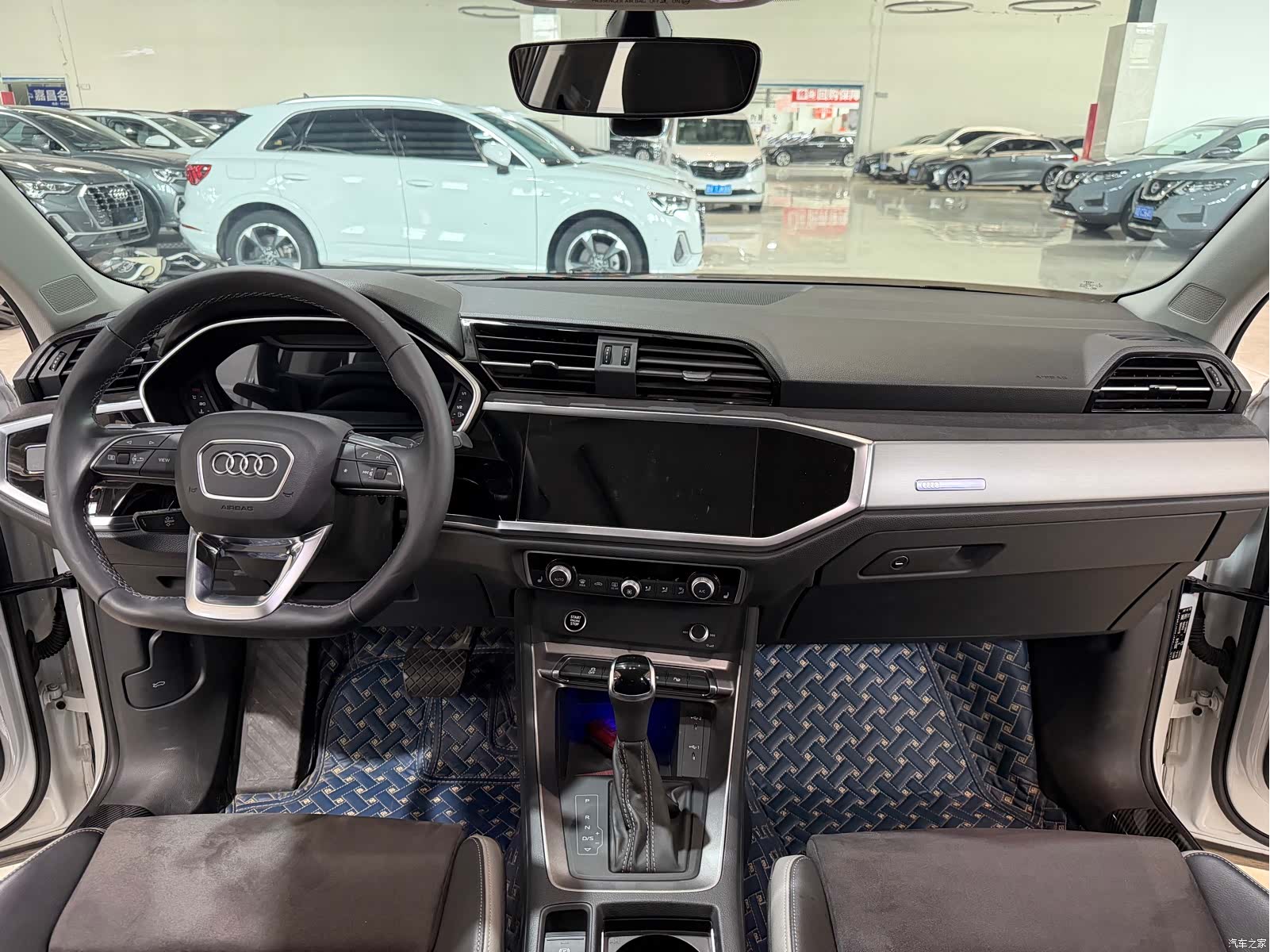 Audi Q3, 2023 11