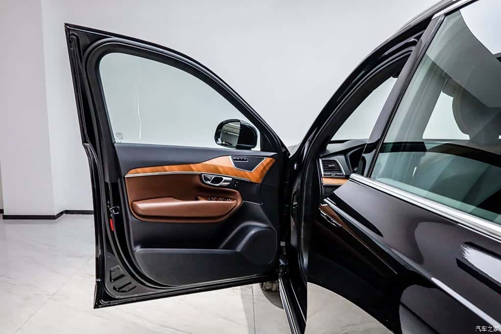 Volvo XC90, 2023 8