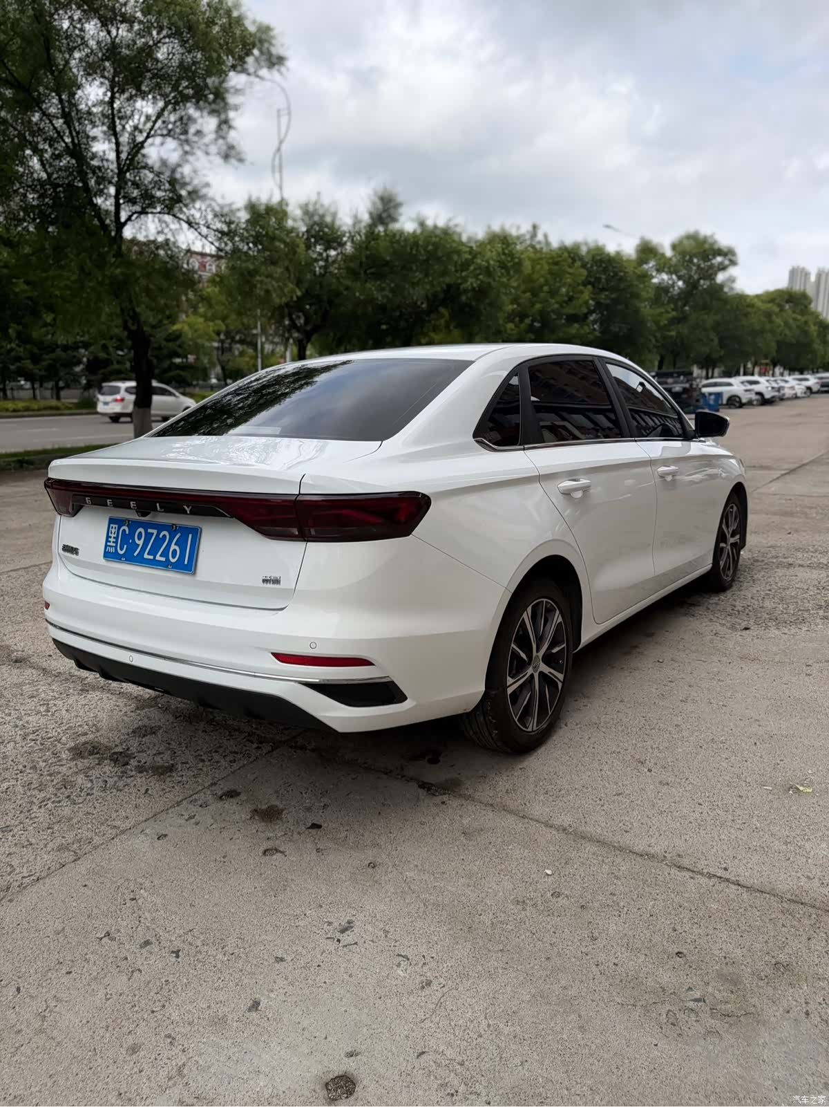 Geely Emgrand, 2022 6