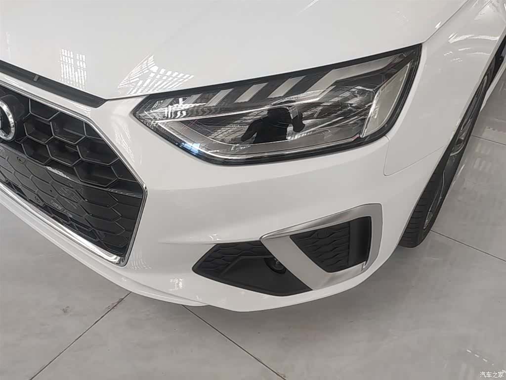 Audi A4L, 2021 24