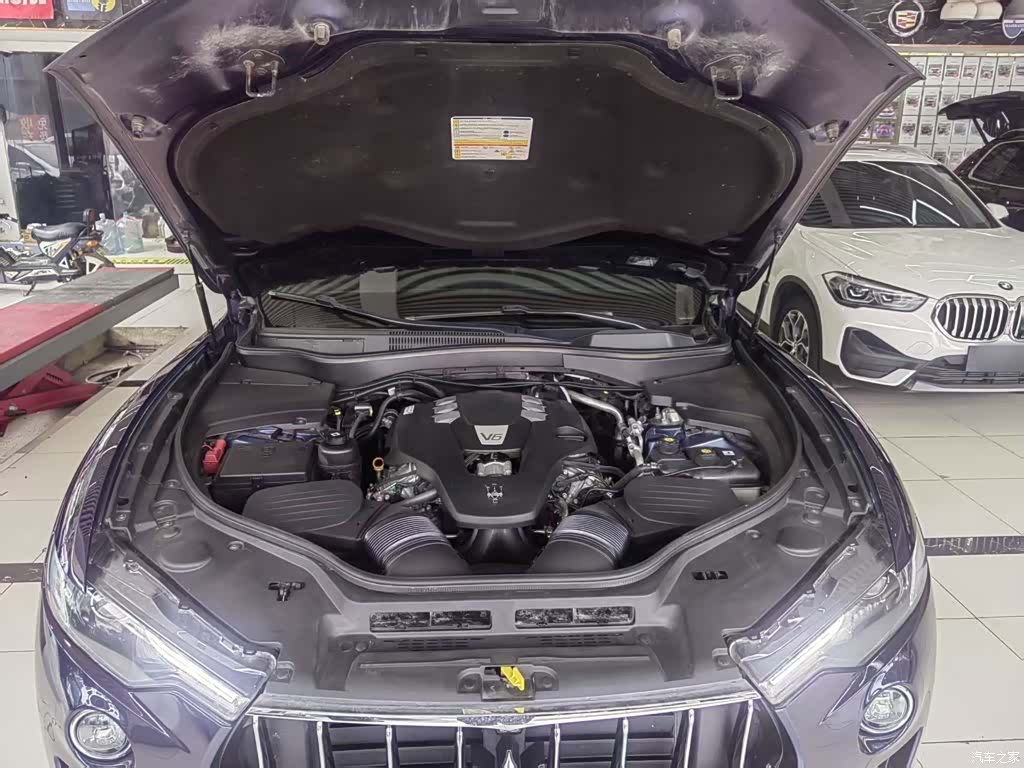 Maserati Levante, 2017 22