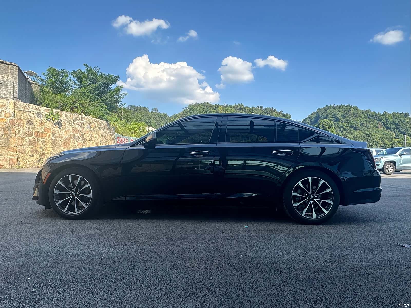 Cadillac CT5, 2023 10