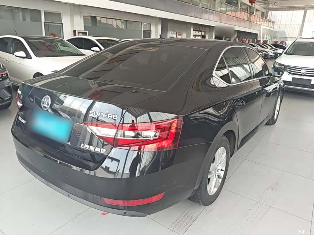 Skoda Superb, 2018 7