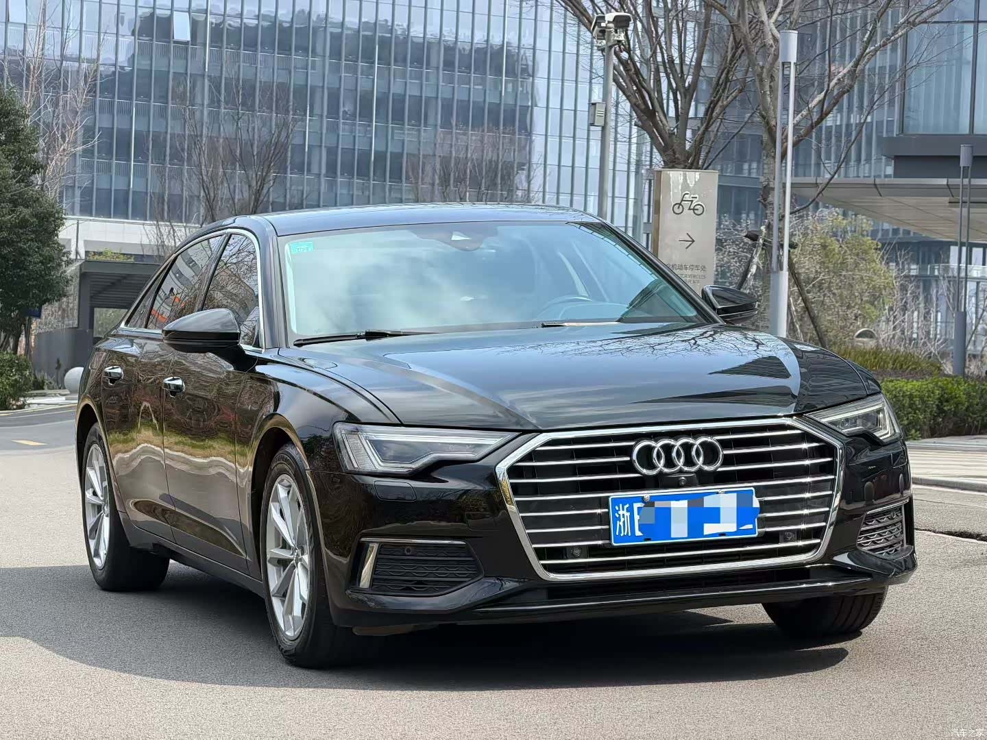 Audi A6L, 2019 3